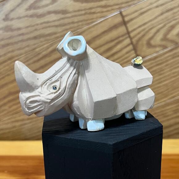 Vintage A. Torreon Rhino Signed Artisan Sculpture Figurine Ceramic 4" Uruguay - Picture 1 of 10